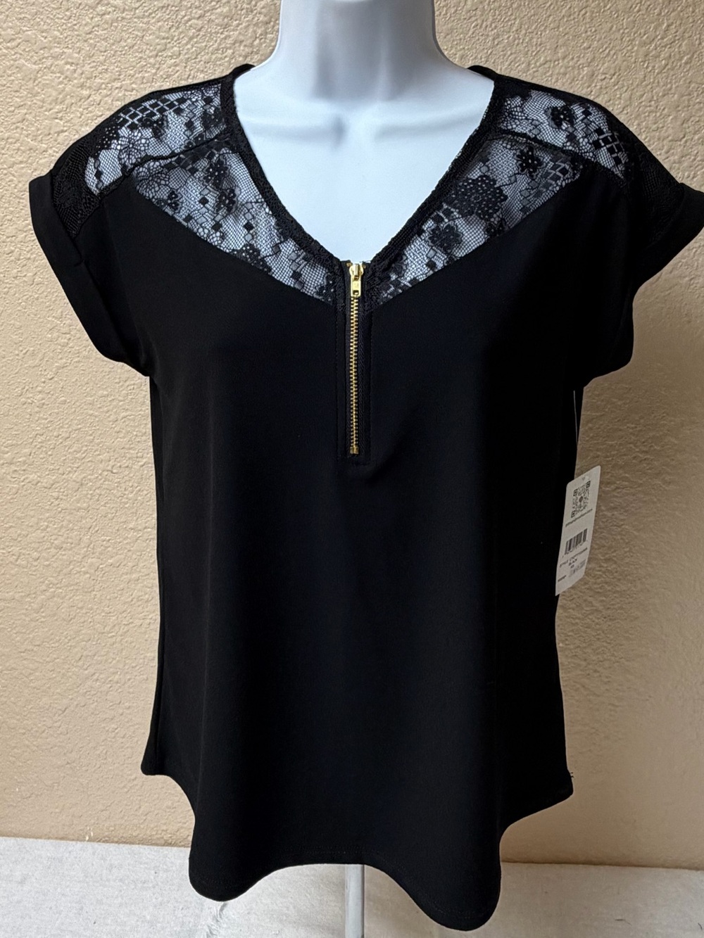 4/$20 89th & Madison Women's Black Lace Yoke Zip-Front Top
